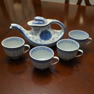 Vintage Blue And White Ruce Eye Tea Set
